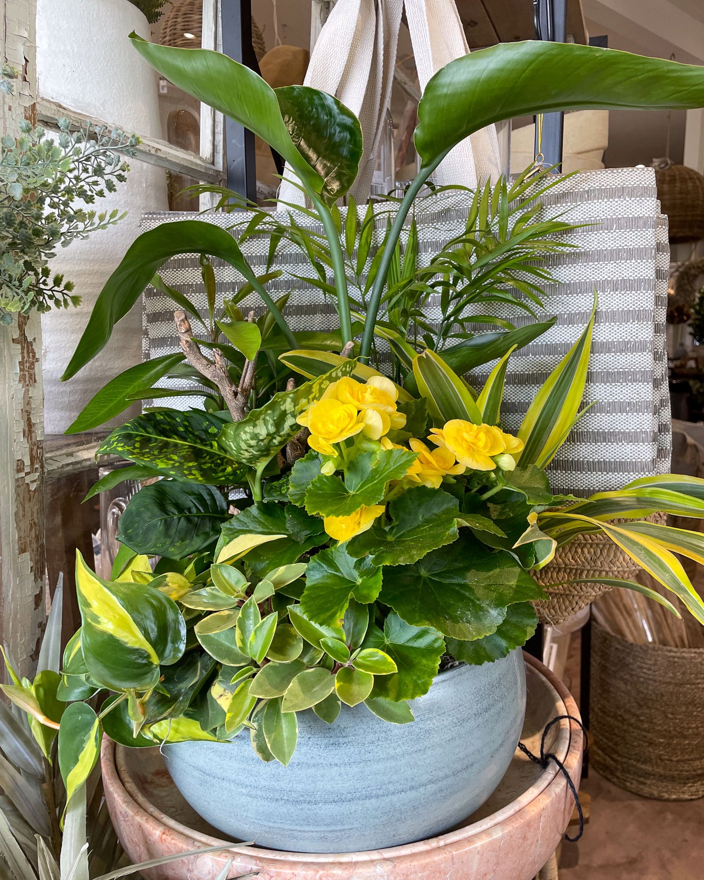 "Graceful Garden" Planter