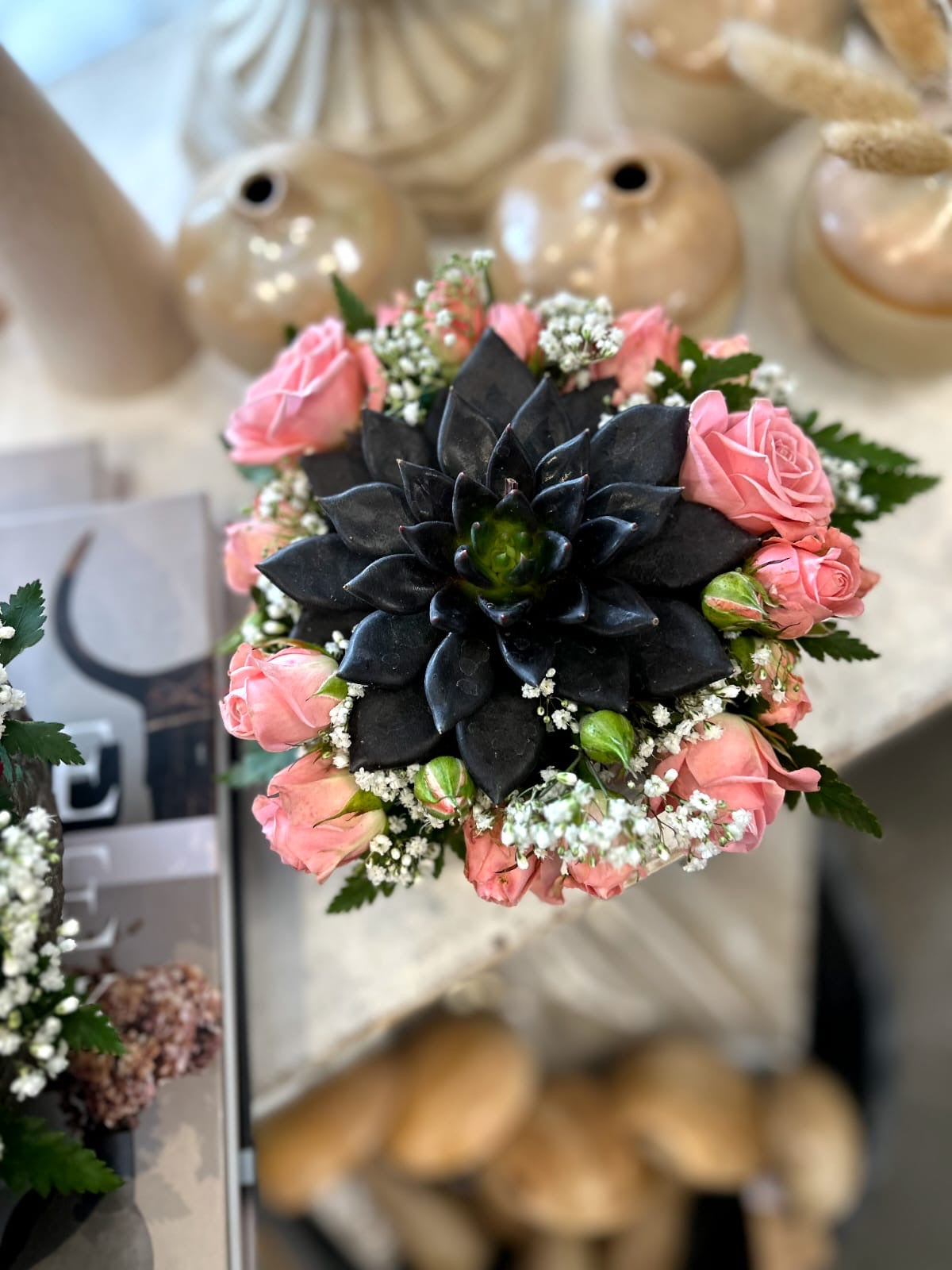 'Blush & Shadow' Floral arrangement